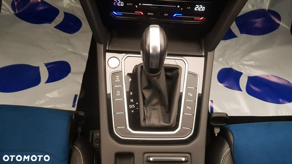 Volkswagen Passat - 26