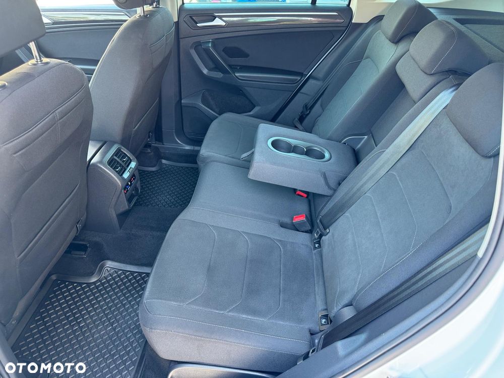 Volkswagen Tiguan 2.0 TDI SCR 4Mot Elegance DSG - 40