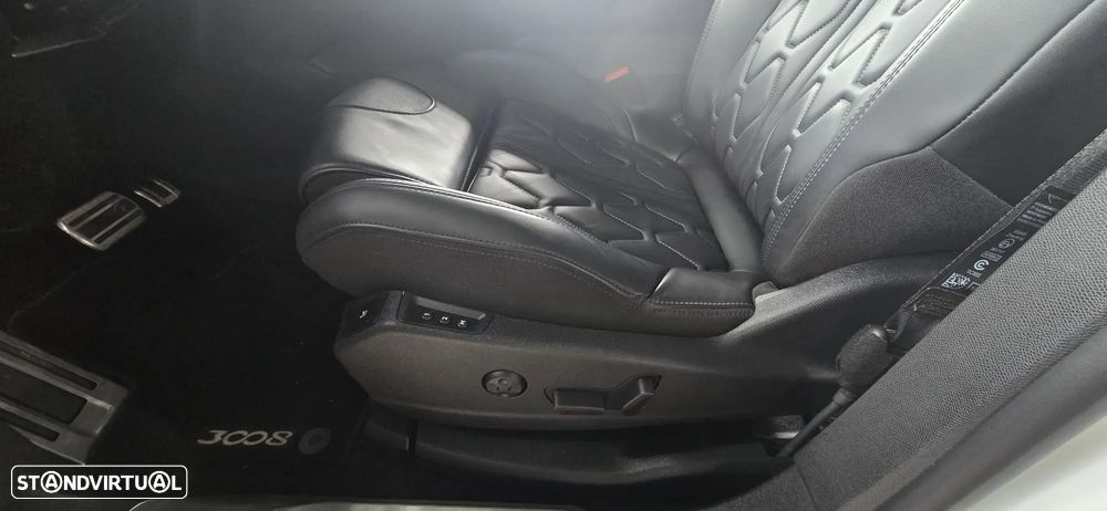 Peugeot 3008 1.6 Hybrid4 GT Pack e-EAT8 - 21