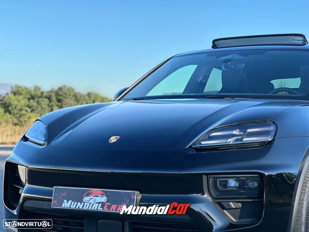 Porsche Macan Electric 4 - 27
