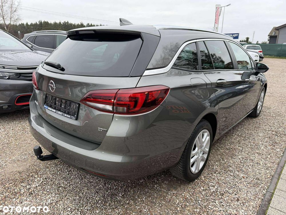 Opel Astra 1.6 CDTI Cosmo - 9