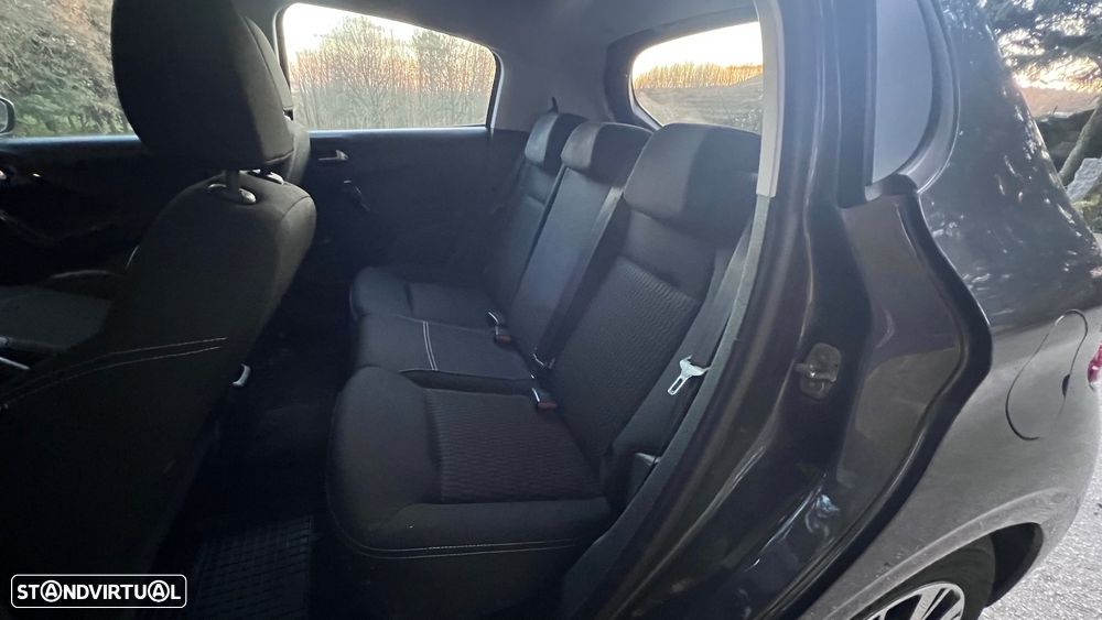 Peugeot 208 e-HDi 92 Stop&Start Style - 9