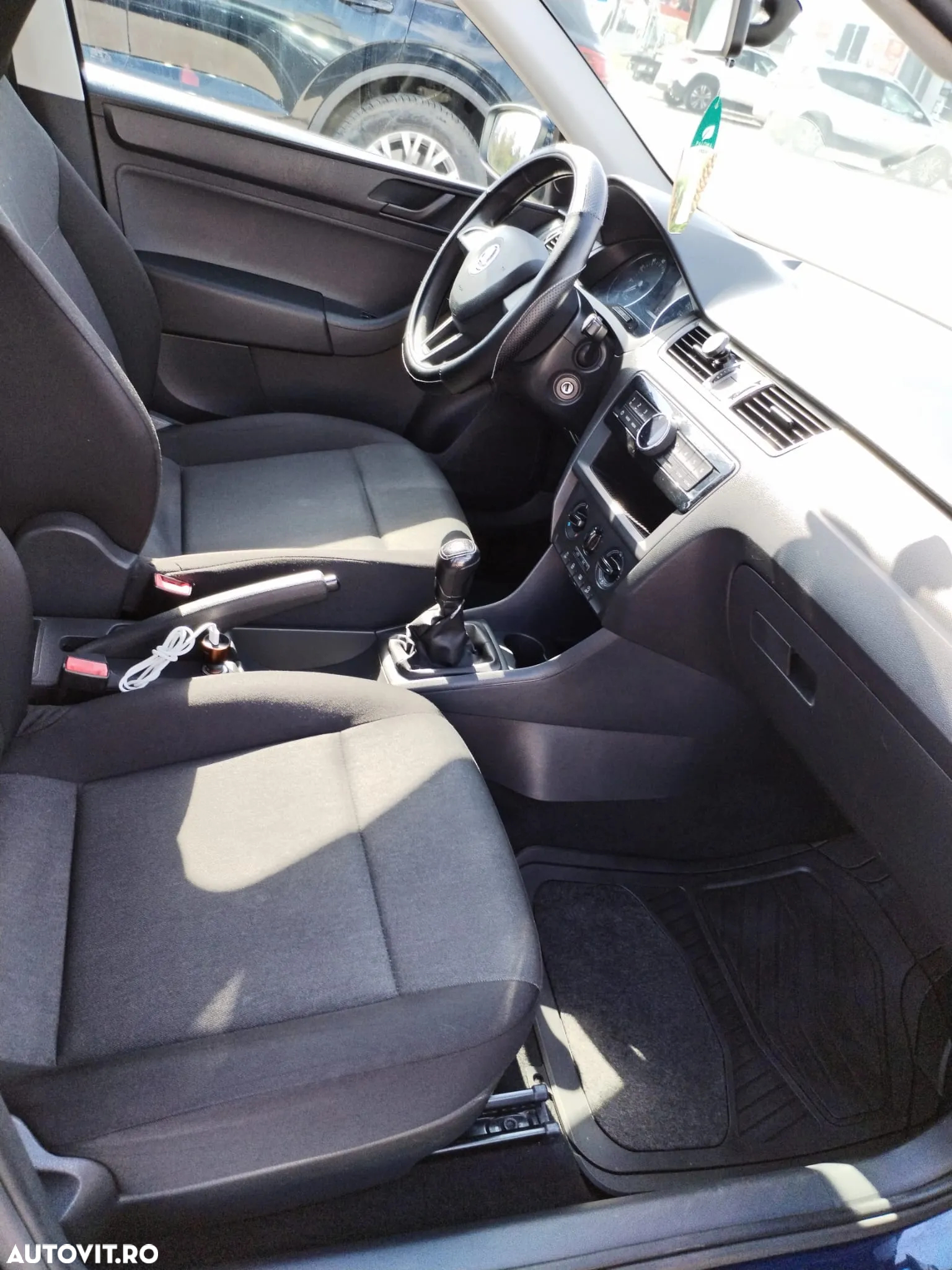 Skoda RAPID 1.2 TSI Active - 9