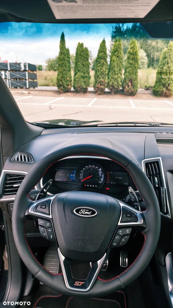 Ford Edge - 17