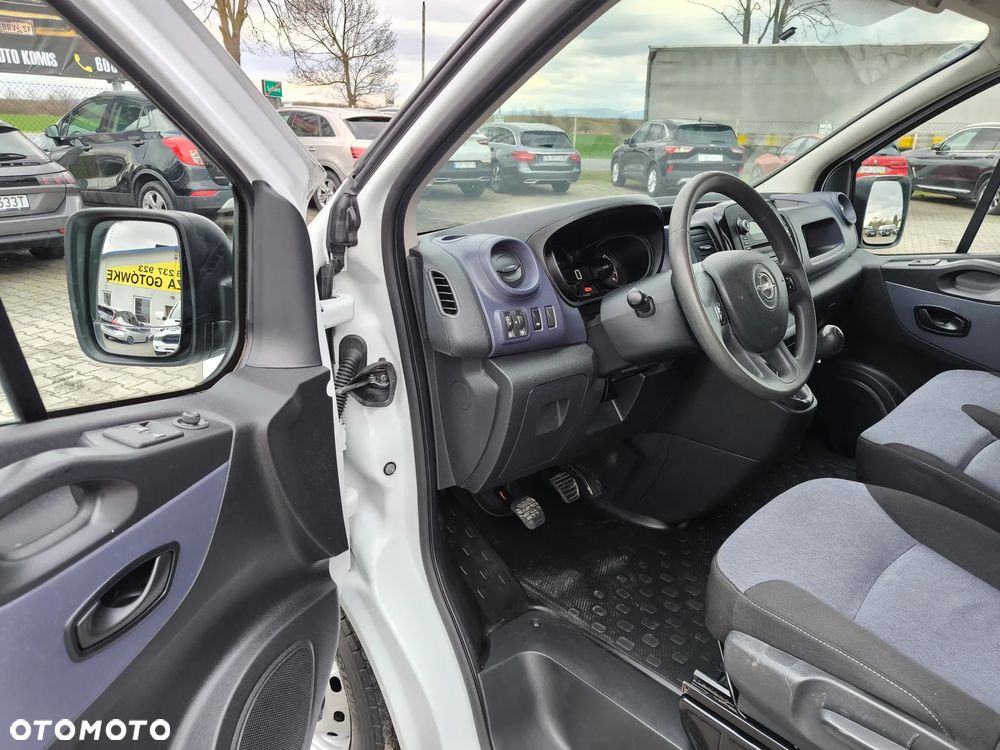 Opel Vivaro - 16