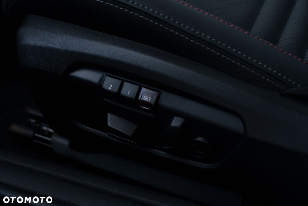 MINI John Cooper Works - 13