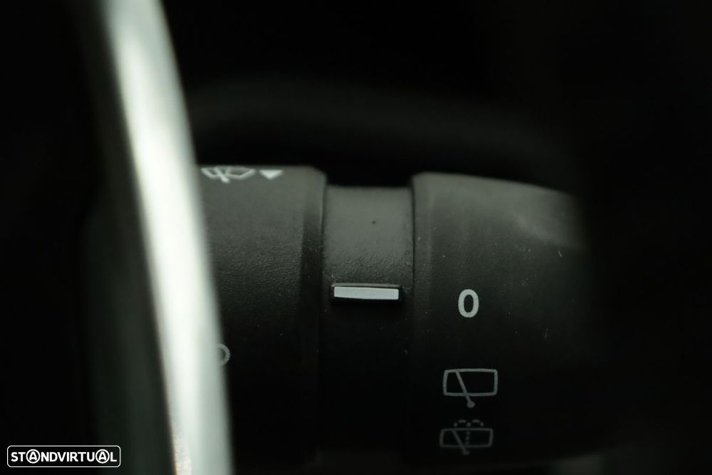 Peugeot 2008 1.2 PureTech Allure Pack EAT8 - 19