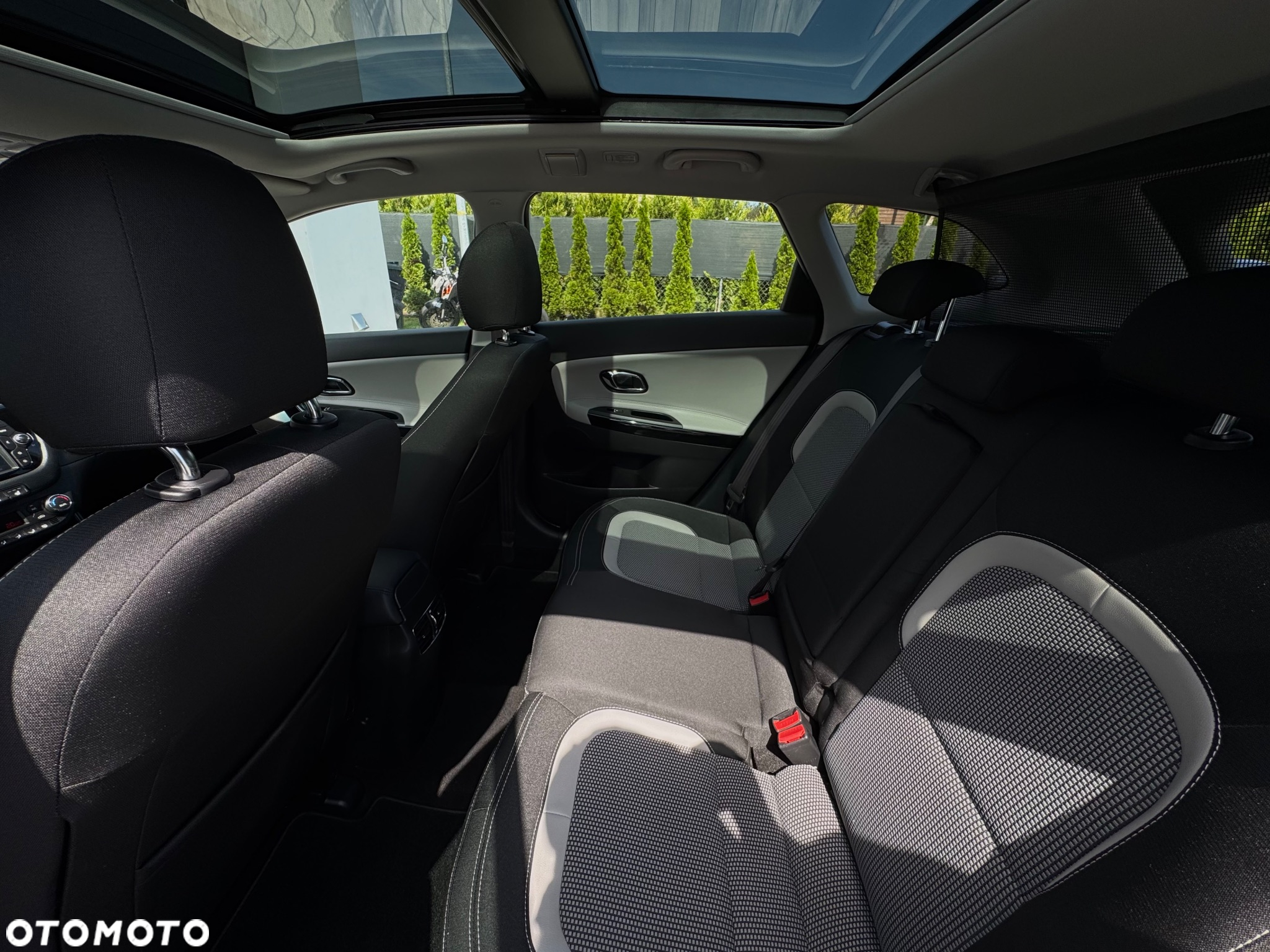 Kia Ceed 1.6 CRDi 136 ISG Spirit - 33