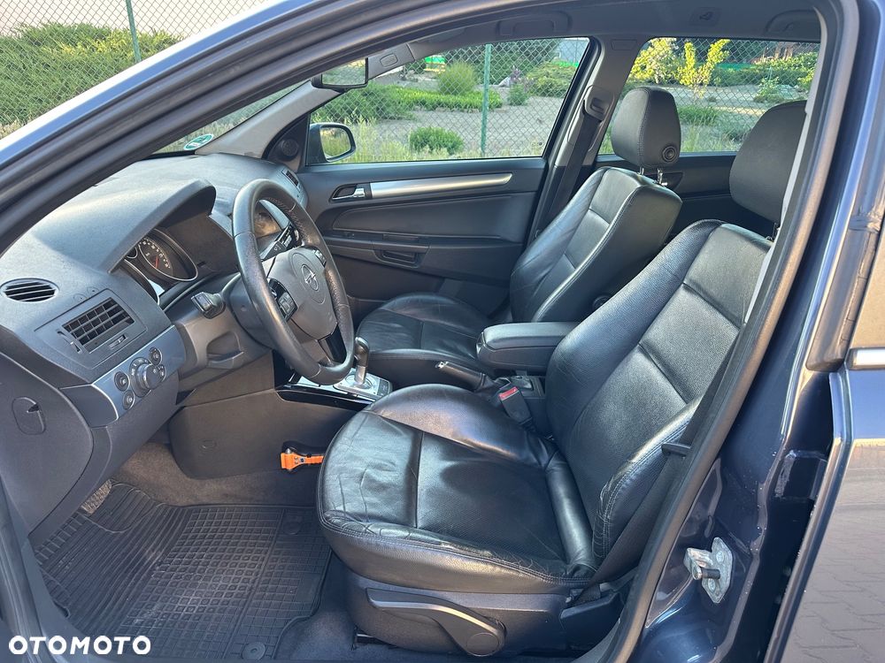 Opel Astra 1.6 Automatik Design Edition - 22