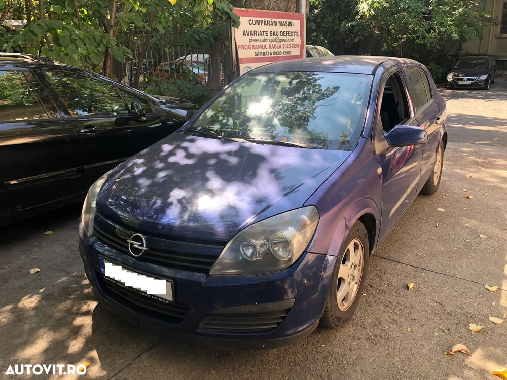Dezmembrez Opel Astra H albastru 1,7 diesel 2006 - 1