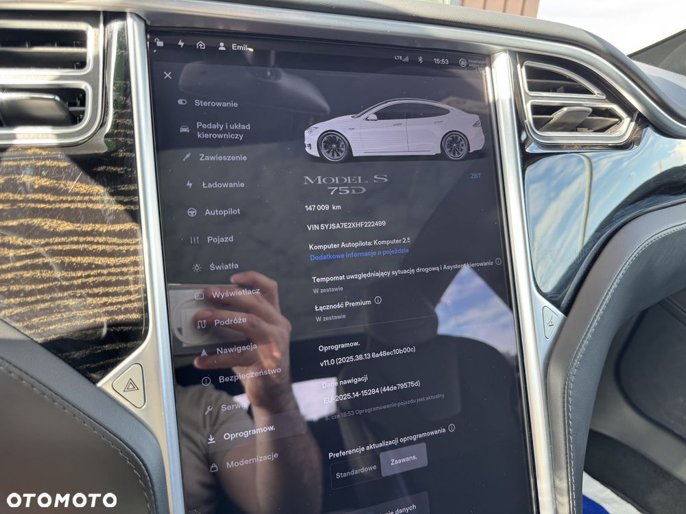 Tesla Model S - 21