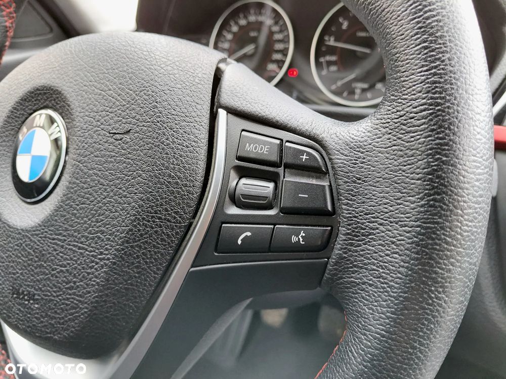 BMW Seria 3 320i M Sport - 22