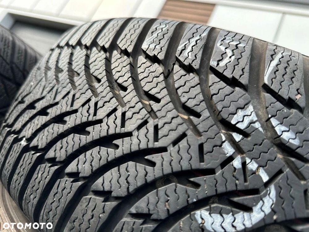 215/60r16 Kumho WinterCraft WP51_7,5mm_2szt_(591) - 3