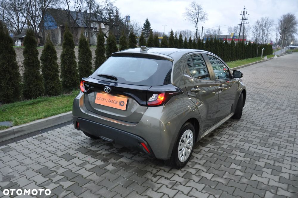 Toyota Yaris 1.5 Comfort - 13