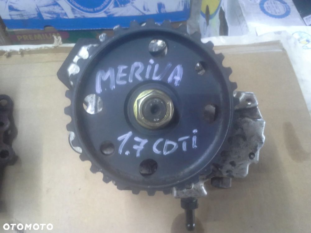 Opel Meriva 1.7 CDTi pompa wtryskowa wtryskiwacze listwa wtryskowa komplet - 2