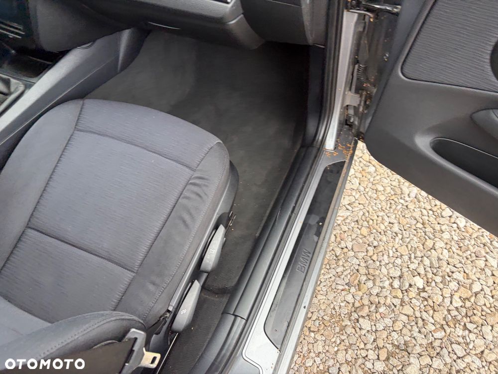 BMW Seria 1 - 36