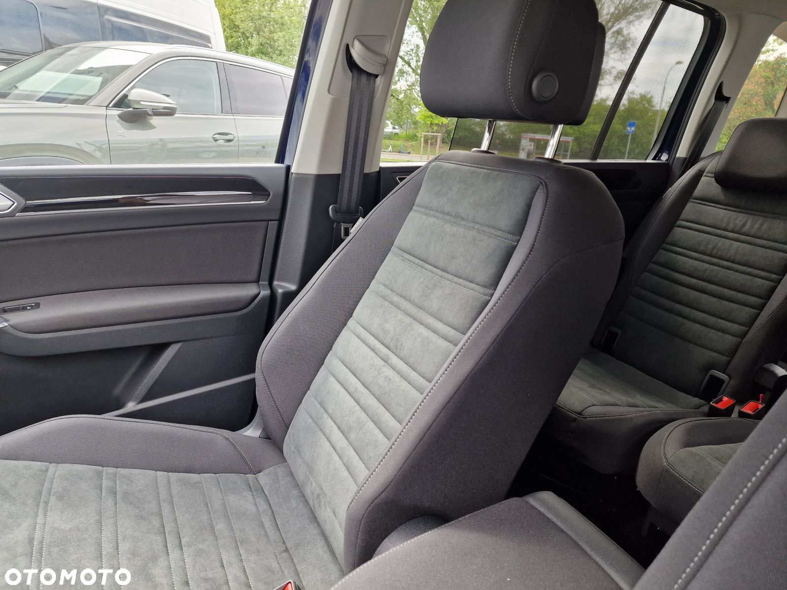 Volkswagen Touran 1.5 TSI EVO Highline DSG - 25