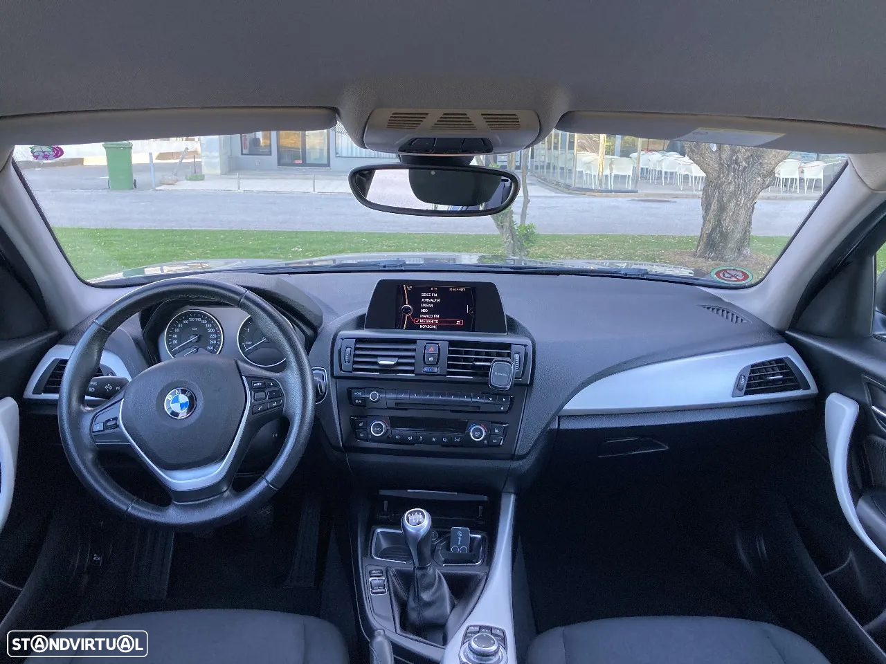 BMW 318 d Navigation - 8