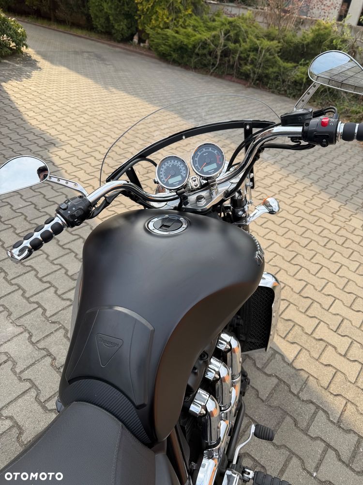 Triumph Rocket - 5