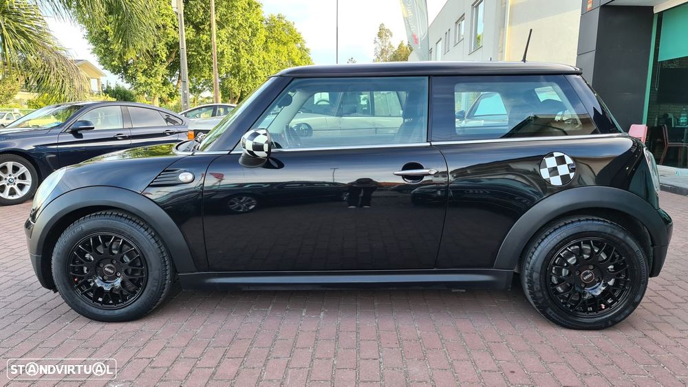 MINI 3 Portas One D - 10
