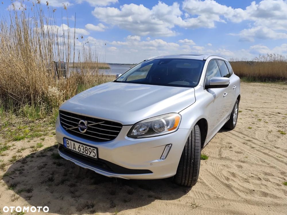 Volvo XC 60 T5 Drive-E Momentum - 1