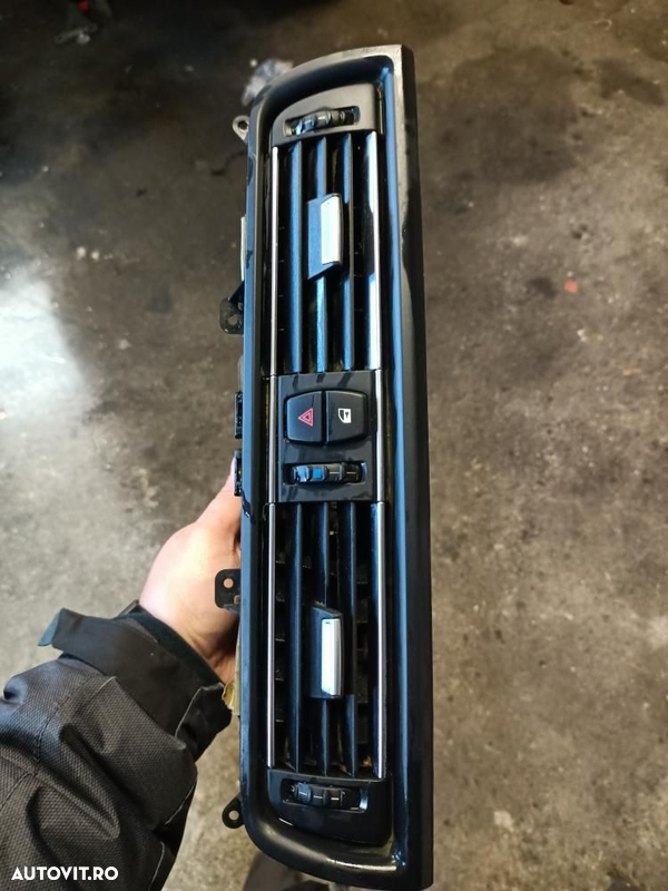 grila bord BMW F10/f11