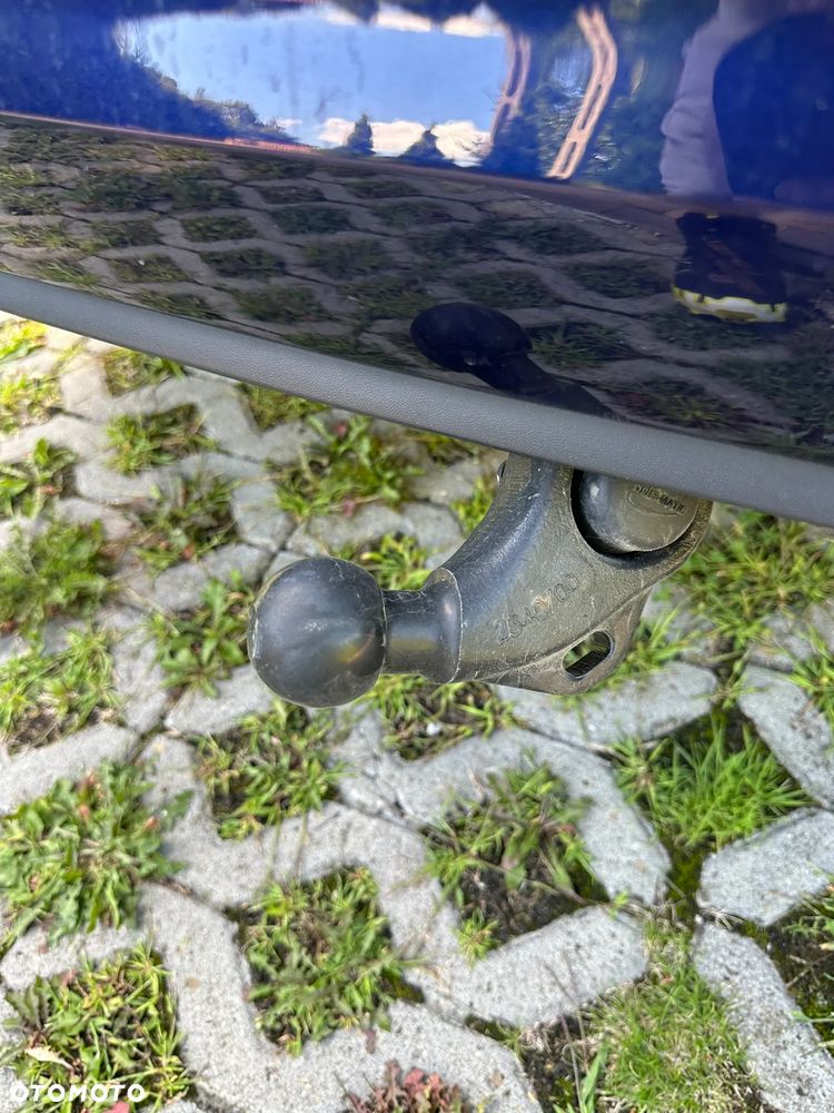 Volkswagen Touran - 13