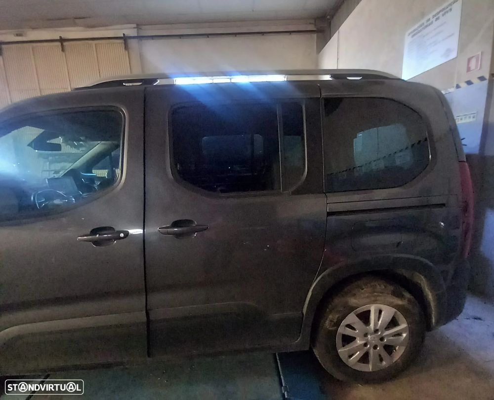 Porta Lateral Esquerda Peugeot Rifter  Ano 2020 - 1
