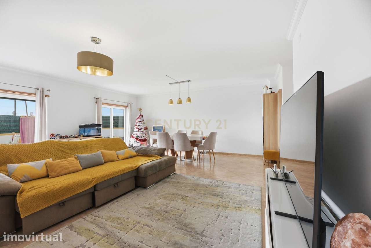 Luxuosa Moradia T3,  com Vista Panorâmica,  em Localização Privilegiad - Grande imagem: 2/34