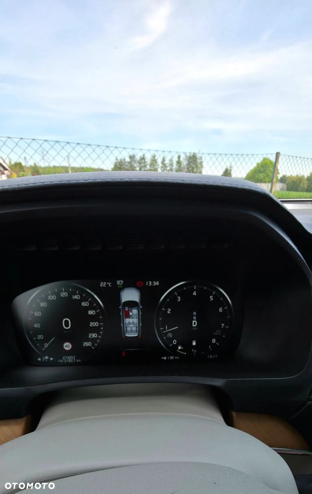 Volvo XC 90 - 28