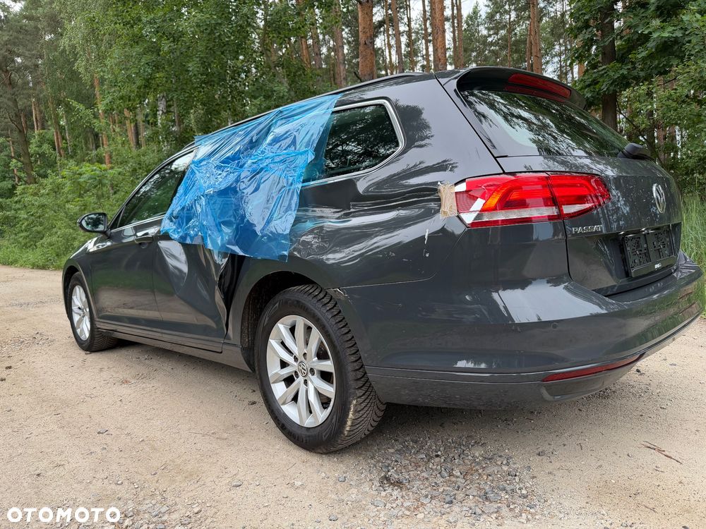 Volkswagen Passat 2.0 TDI SCR DSG - 5