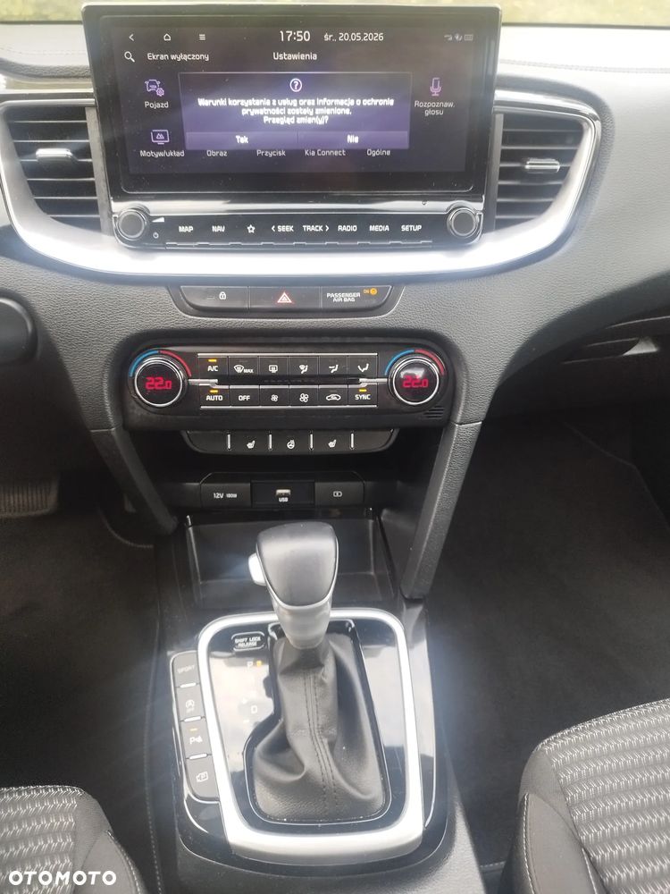 Kia Ceed - 38