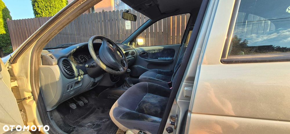 Renault Megane - 6