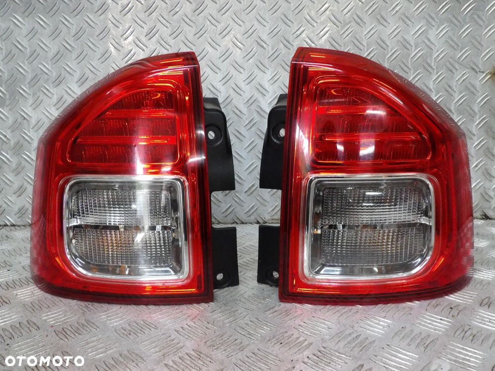 JEEP COMPASS I LIFT LAMPA LEWA PRAWA TYŁ