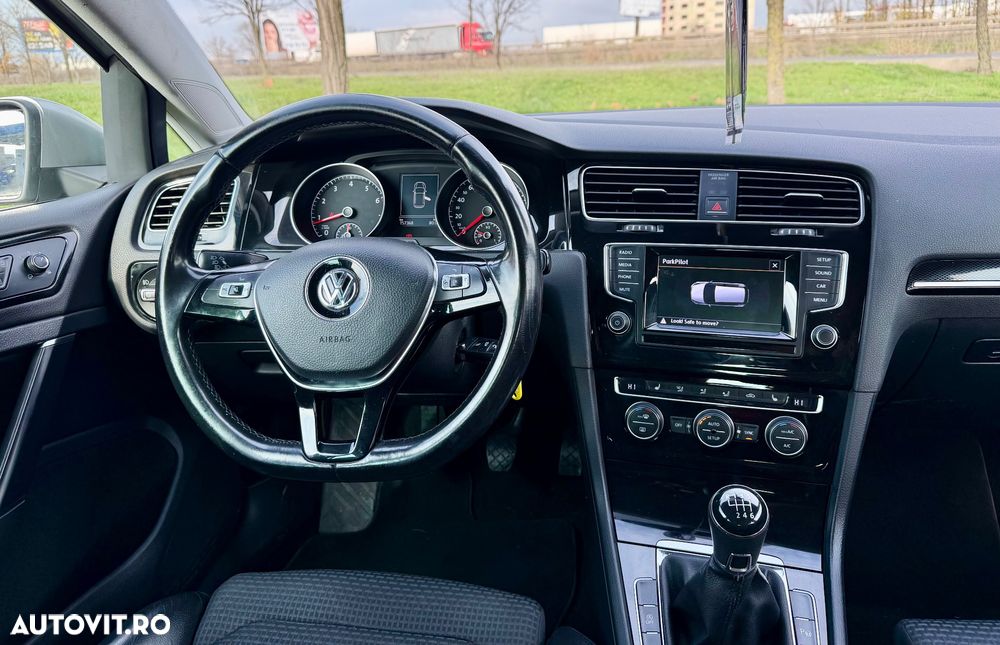 Volkswagen Golf 1.4 TSI BMT Highline - 9