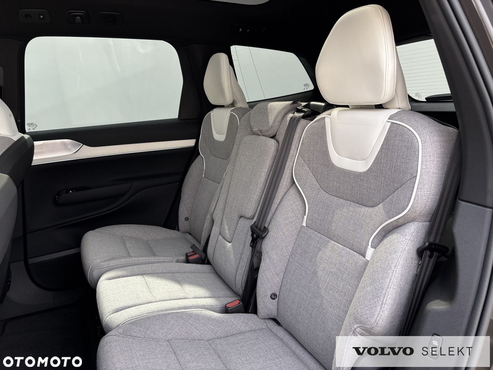 Volvo EX90 - 22