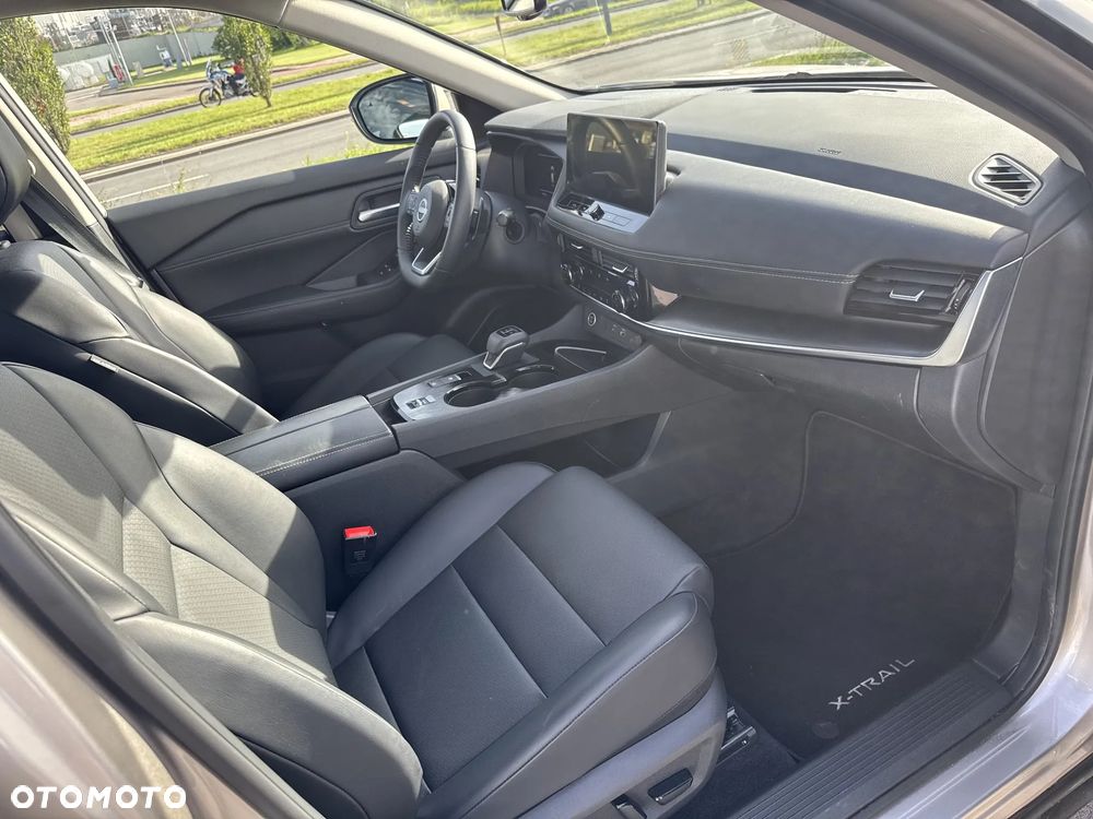 Nissan X-Trail - 12