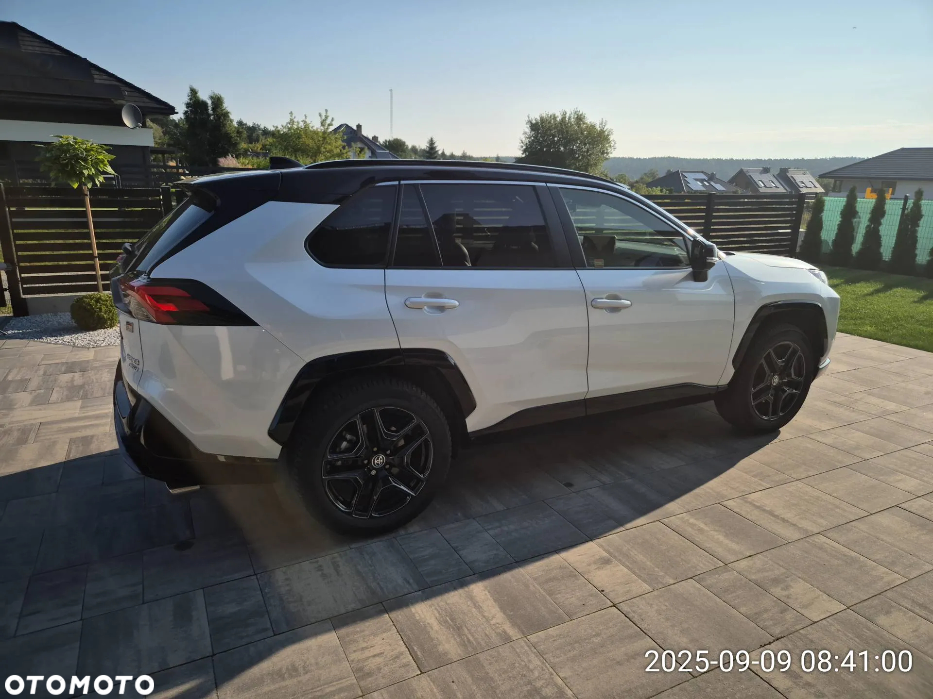 Toyota RAV4 - 2