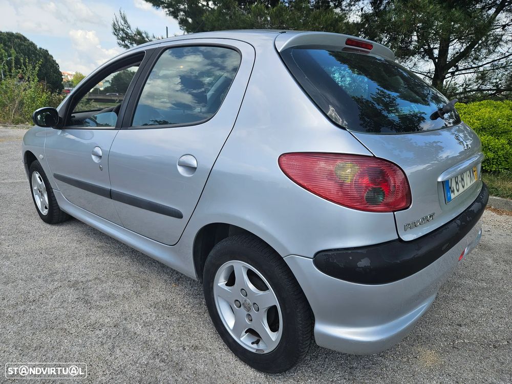 Peugeot 206 1.1 XR - 6
