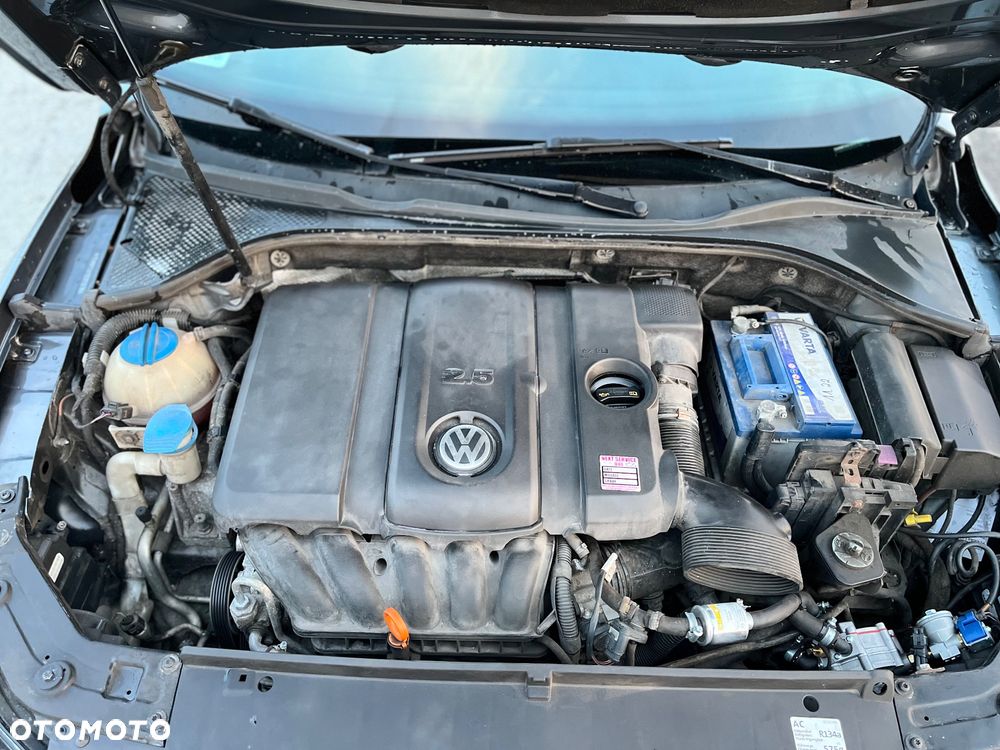Volkswagen Passat - 11