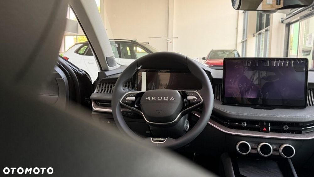Skoda Superb 2.0 TSI L&K DSG - 19