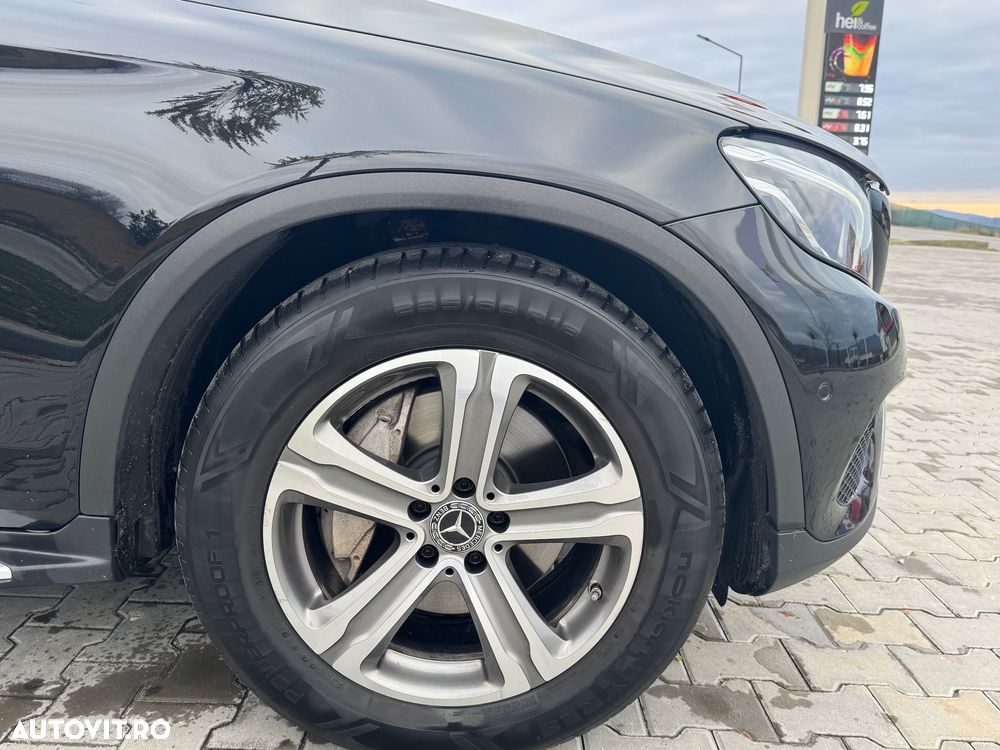 Mercedes-Benz GLC - 30
