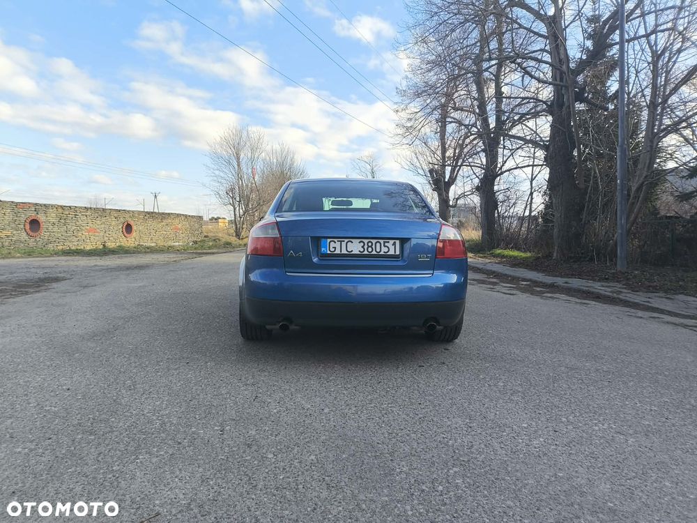 Audi A4 Avant 1.8T Quattro - 8