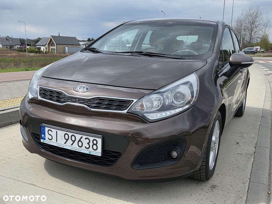 Kia Rio 1.2 Dream Team Edition - 9