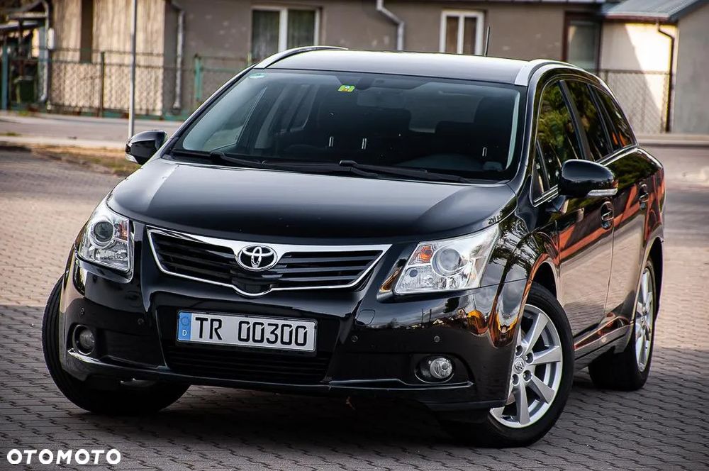 Toyota Avensis 2.2 D-4D X - 22
