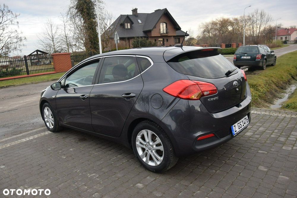 Kia Ceed - 15