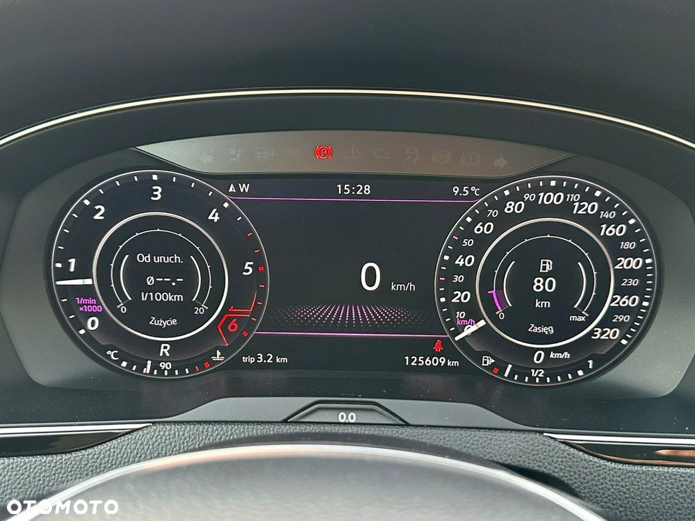 Volkswagen Passat - 34