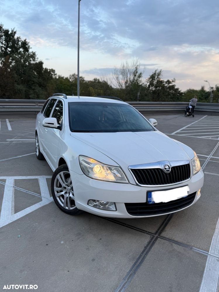 Skoda Octavia 2.0 TDI DPF Ambiente - 1