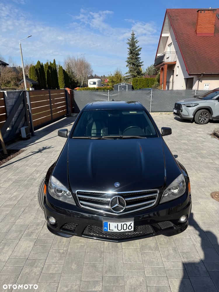 Mercedes-Benz Klasa C 63 AMG - 13