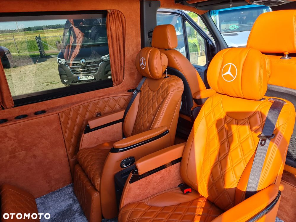 Mercedes-Benz Sprinter - 10